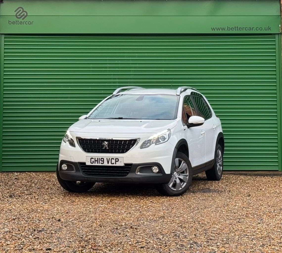 A 2019 PEUGEOT 2008 1.2 PureTech Signature SUV 5dr Petrol Manual Euro 6 (s/s) (82 ps) DAB+BLUET A 2019 PEUGEOT 2008 1.2 PureTech Signature SUV 5dr Petrol Manual Euro 6 (s/s) (82 ps) DAB+BLUET