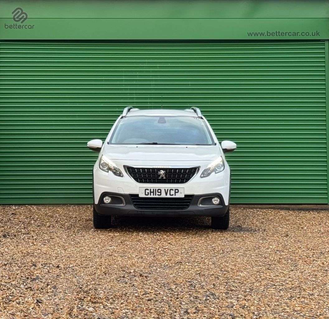 A 2019 PEUGEOT 2008 1.2 PureTech Signature SUV 5dr Petrol Manual Euro 6 (s/s) (82 ps) DAB+BLUET A 2019 PEUGEOT 2008 1.2 PureTech Signature SUV 5dr Petrol Manual Euro 6 (s/s) (82 ps) DAB+BLUET
