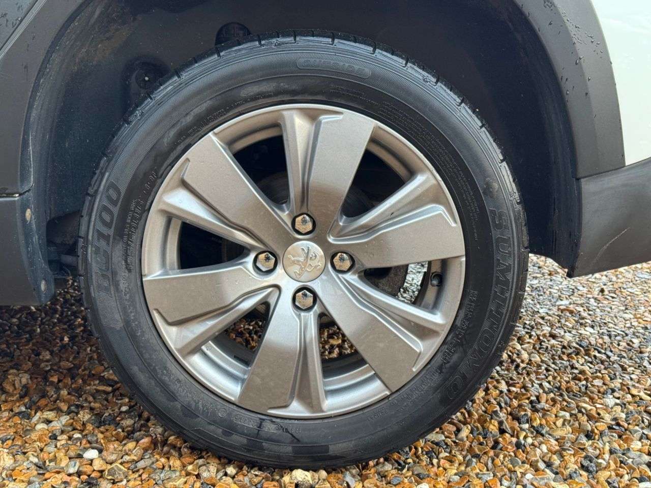 2019 PEUGEOT 2008 2019 PEUGEOT 2008