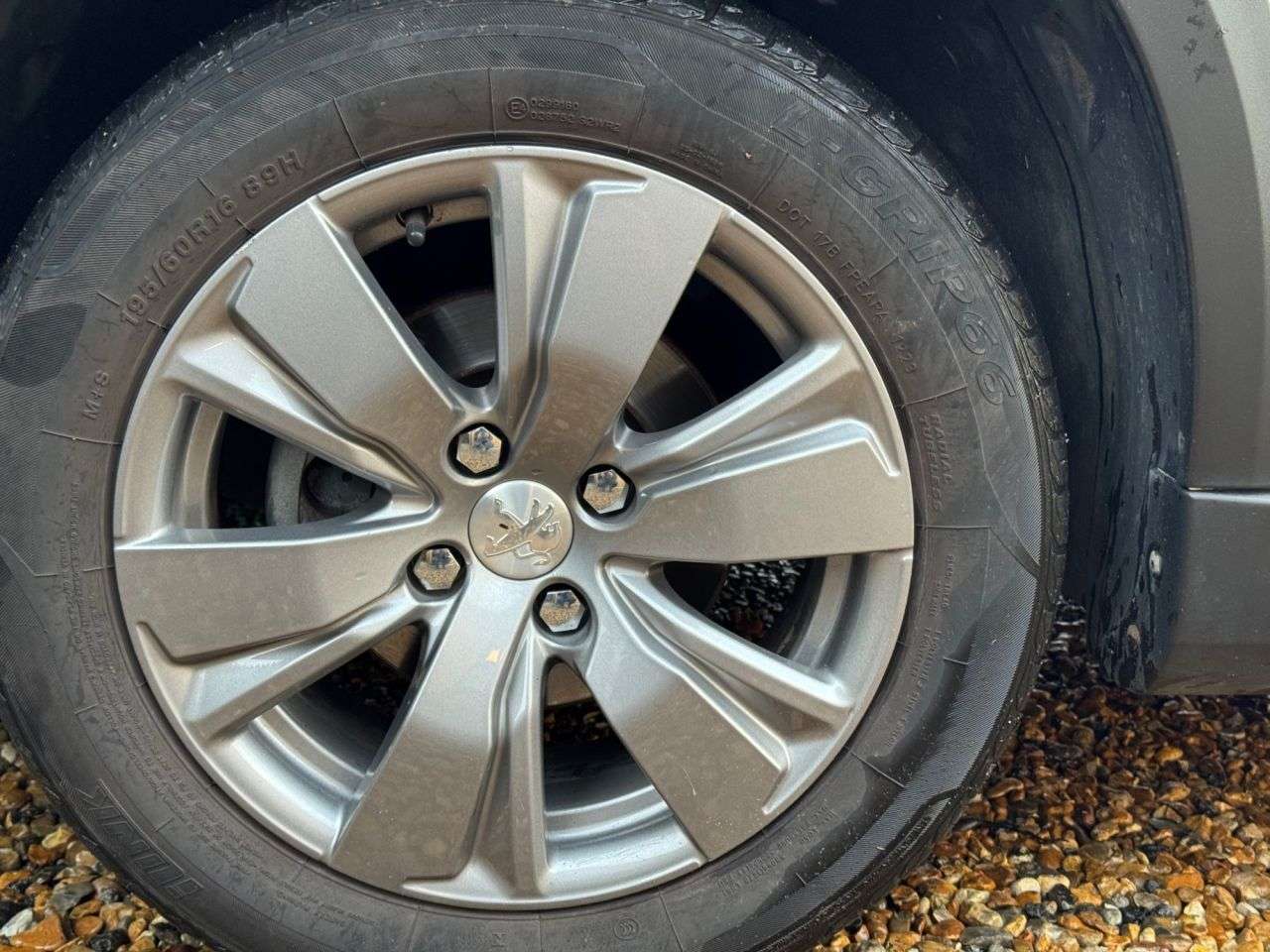 2019 PEUGEOT 2008 2019 PEUGEOT 2008