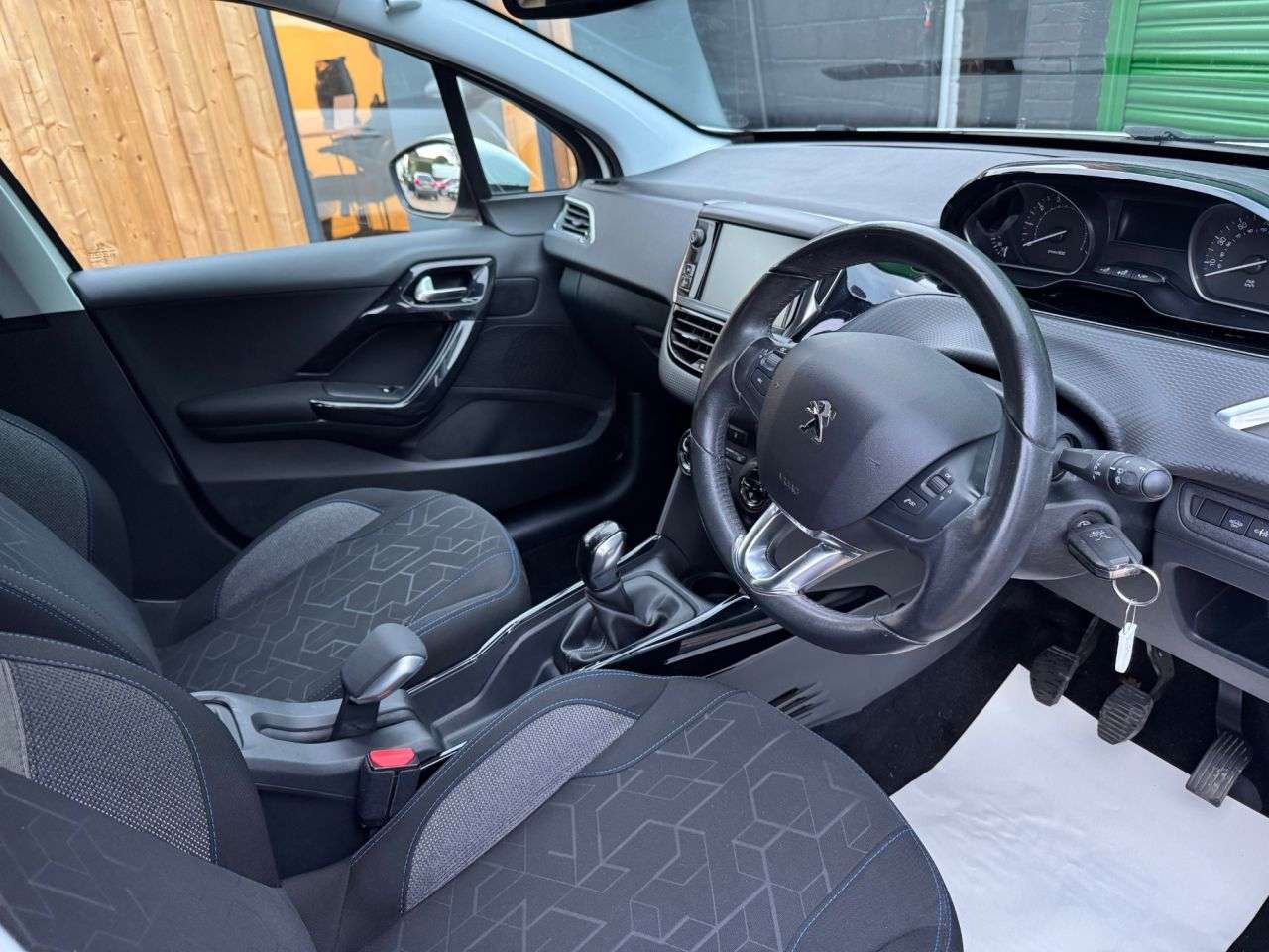 2019 PEUGEOT 2008 2019 PEUGEOT 2008