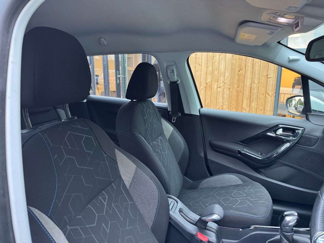 2019 PEUGEOT 2008 2019 PEUGEOT 2008