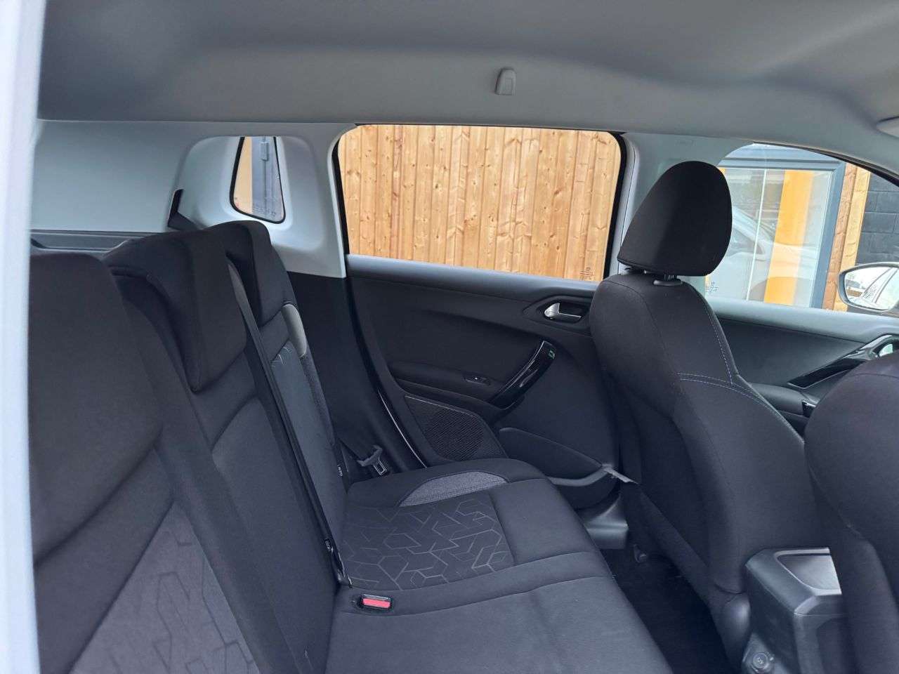 2019 PEUGEOT 2008 2019 PEUGEOT 2008