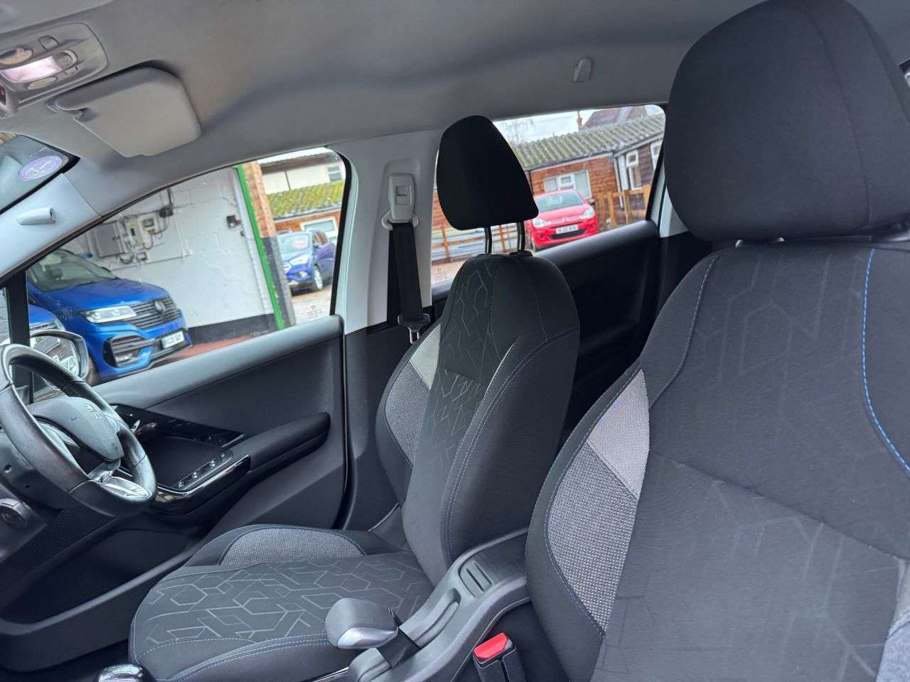 2019 PEUGEOT 2008 2019 PEUGEOT 2008