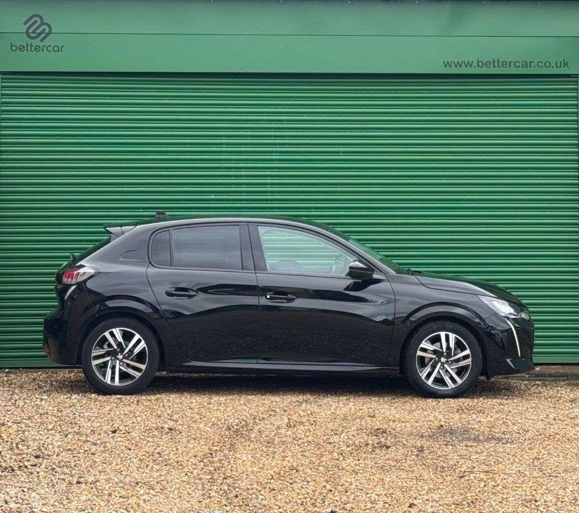 A 2021 PEUGEOT 208 1.2 PureTech Allure Premium Hatchback 5dr Petrol Manual Euro 6 (s/s) (100 p A 2021 PEUGEOT 208 1.2 PureTech Allure Premium Hatchback 5dr Petrol Manual Euro 6 (s/s) (100 p