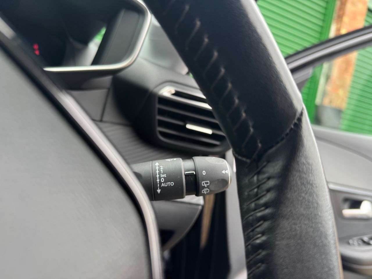 2021 PEUGEOT 208 2021 PEUGEOT 208