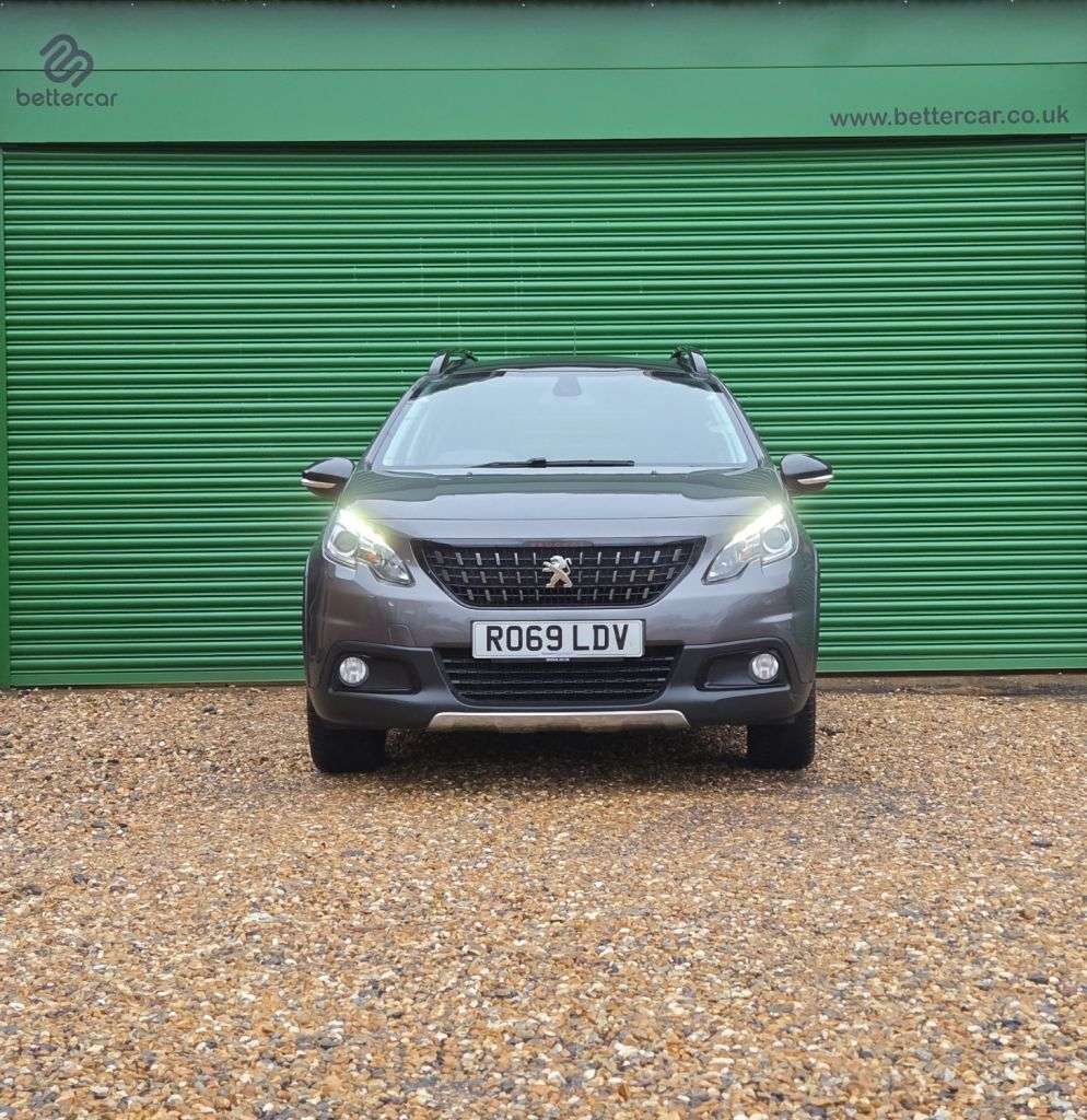 A 2019 PEUGEOT 2008 1.2 PureTech GPF GT Line SUV 5dr Petrol Manual Euro 6 (s/s) (110 ps) SAT-NA A 2019 PEUGEOT 2008 1.2 PureTech GPF GT Line SUV 5dr Petrol Manual Euro 6 (s/s) (110 ps) SAT-NA