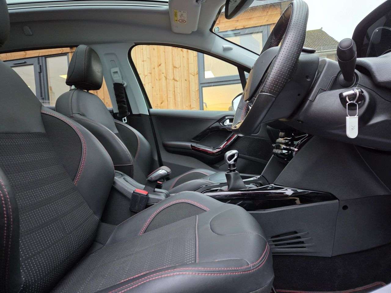 2019 PEUGEOT 2008 2019 PEUGEOT 2008