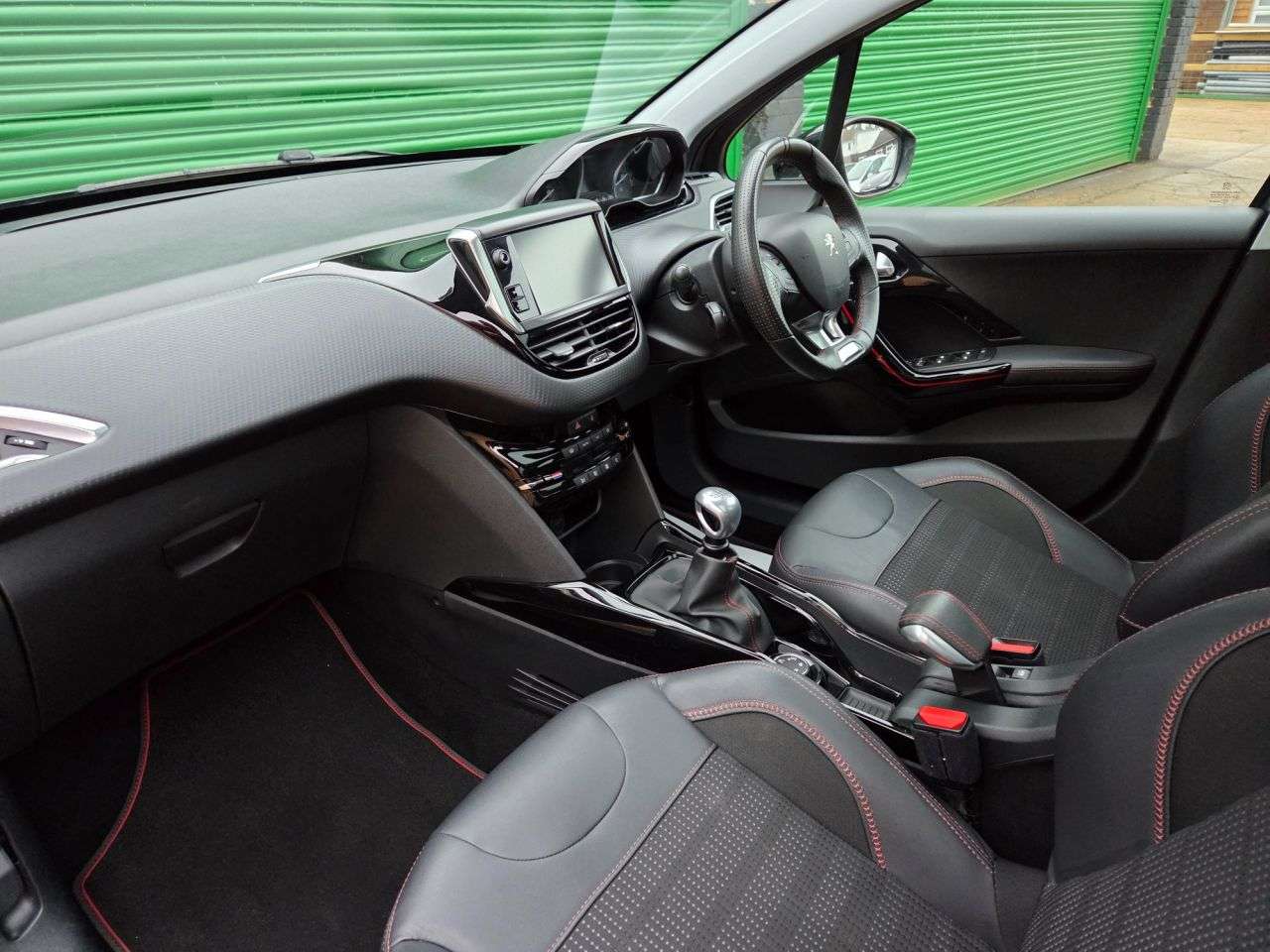 2019 PEUGEOT 2008 2019 PEUGEOT 2008