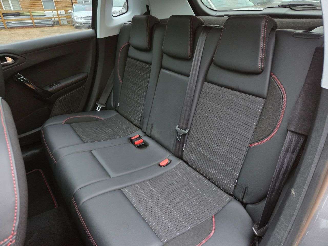 2019 PEUGEOT 2008 2019 PEUGEOT 2008