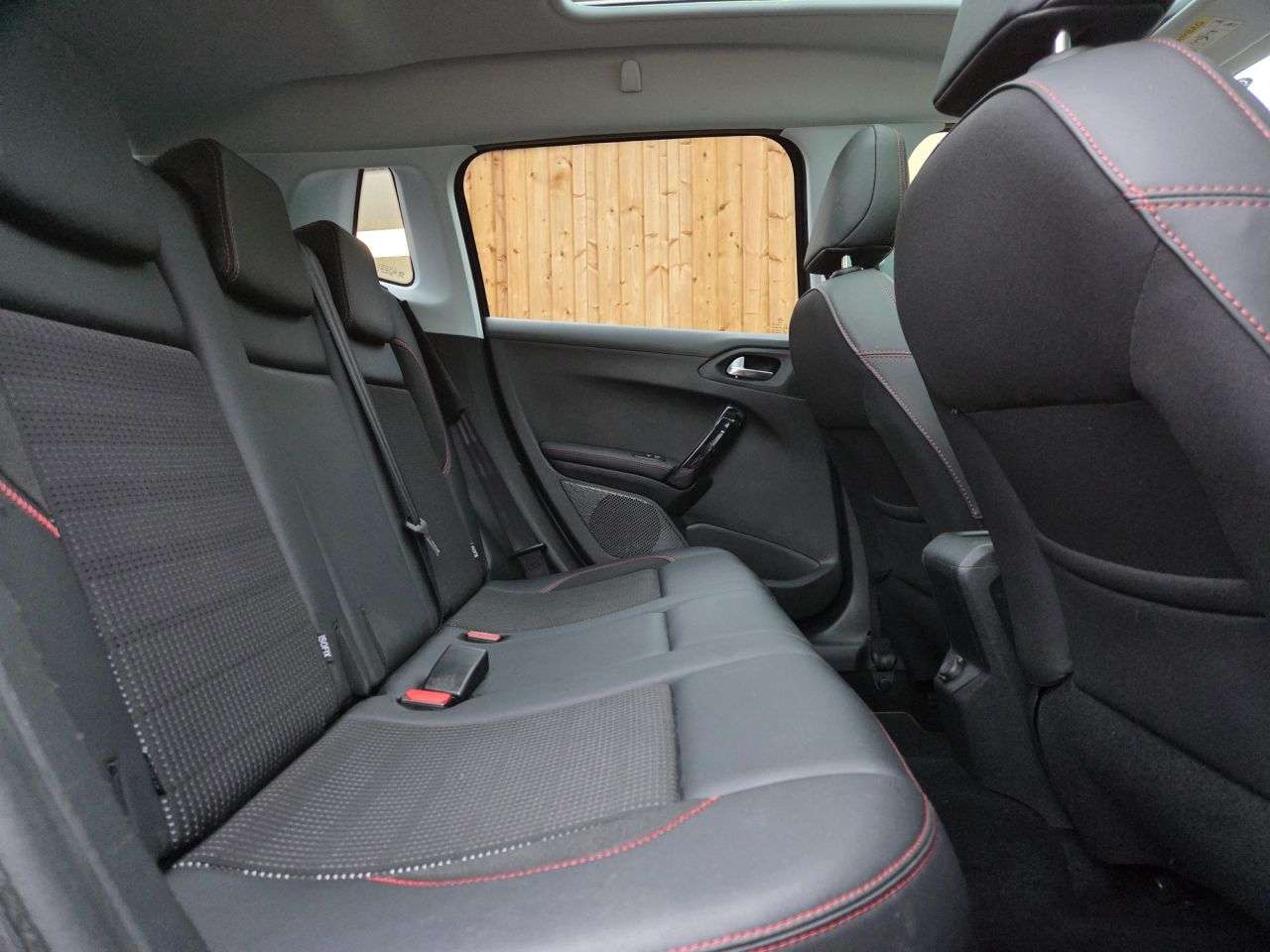 2019 PEUGEOT 2008 2019 PEUGEOT 2008