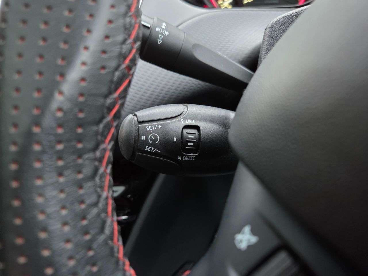 2019 PEUGEOT 2008 2019 PEUGEOT 2008