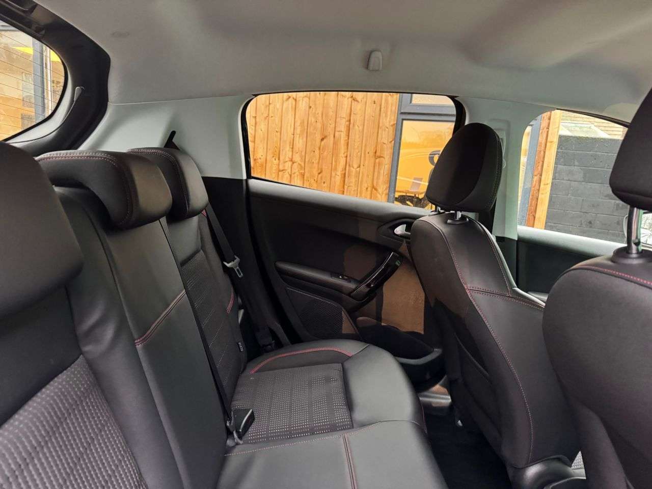 2018 PEUGEOT 208 2018 PEUGEOT 208