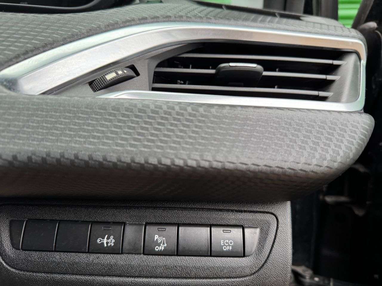 2018 PEUGEOT 208 2018 PEUGEOT 208