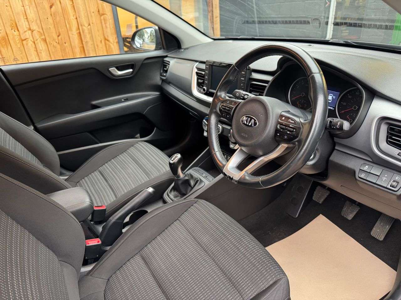 2018 KIA STONIC 2018 KIA STONIC