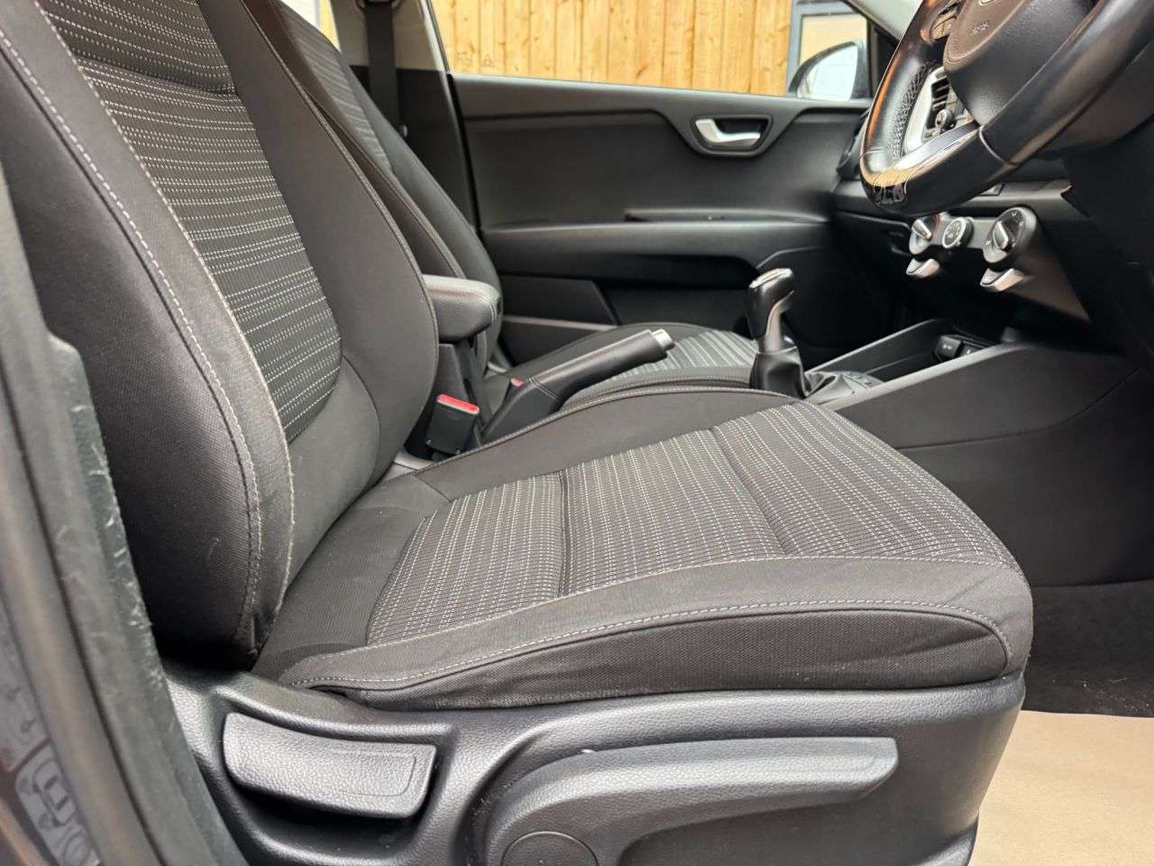 2018 KIA STONIC 2018 KIA STONIC