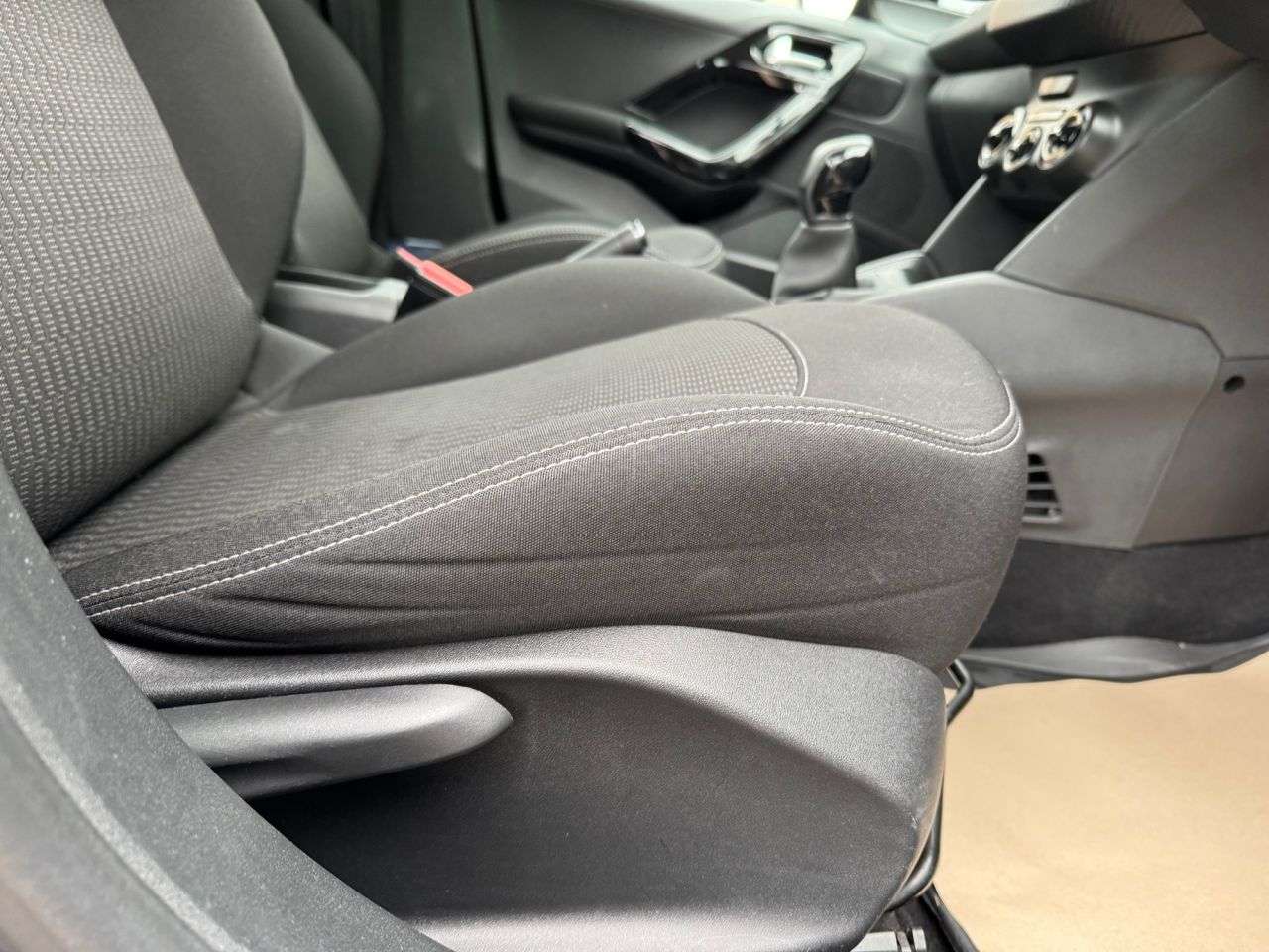 2018 PEUGEOT 208 2018 PEUGEOT 208