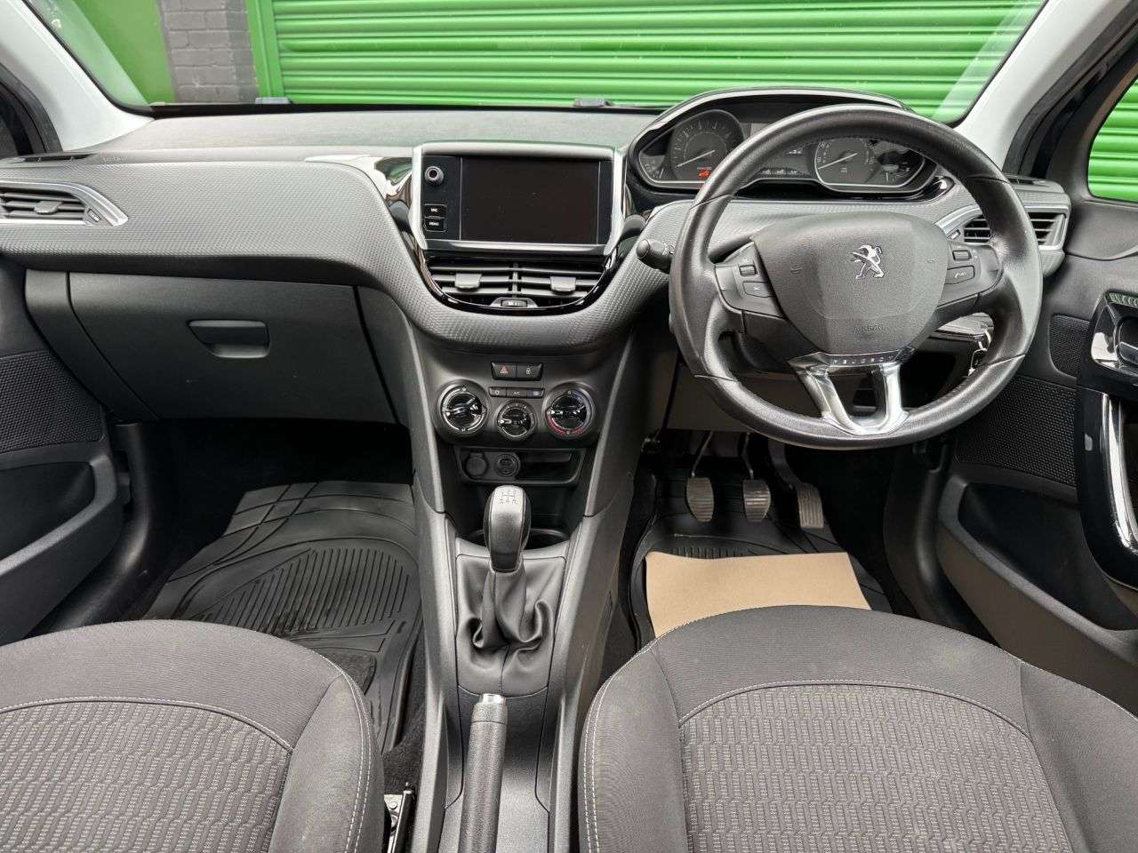 2018 PEUGEOT 208 2018 PEUGEOT 208