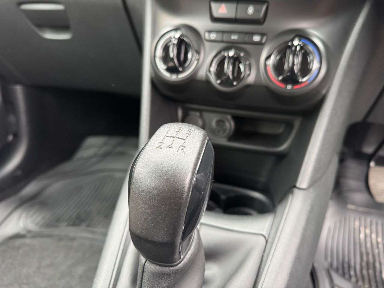 2018 PEUGEOT 208 2018 PEUGEOT 208