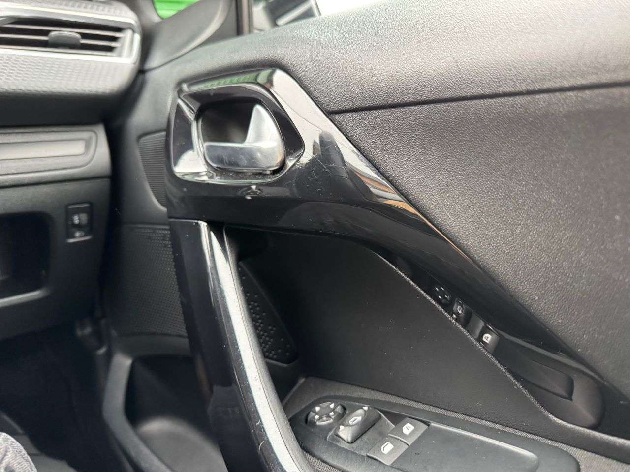 2018 PEUGEOT 208 2018 PEUGEOT 208