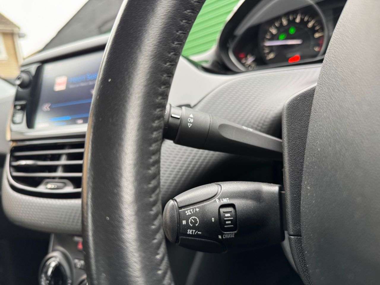 2018 PEUGEOT 208 2018 PEUGEOT 208