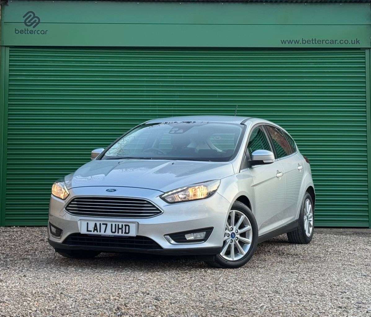 A 2017 FORD FOCUS 1.0T EcoBoost Titanium Hatchback 5dr Petrol Manual Euro 6 (s/s) (125 ps) SA A 2017 FORD FOCUS 1.0T EcoBoost Titanium Hatchback 5dr Petrol Manual Euro 6 (s/s) (125 ps) SA
