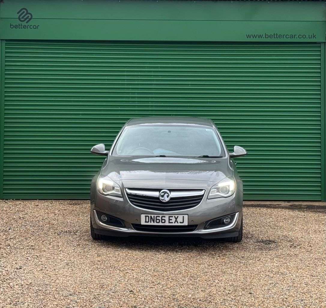 A 2016 VAUXHALL INSIGNIA 1.4i Turbo SRi Nav Hatchback 5dr Petrol Manual Euro 6 (s/s) (140 ps) Great A 2016 VAUXHALL INSIGNIA 1.4i Turbo SRi Nav Hatchback 5dr Petrol Manual Euro 6 (s/s) (140 ps) Great
