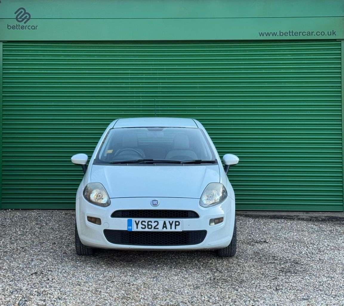 A 2012 FIAT PUNTO 1.4 GBT Hatchback 5dr Petrol Manual Euro 5 (s/s) (77 bhp) MULTI FUNCTION ST A 2012 FIAT PUNTO 1.4 GBT Hatchback 5dr Petrol Manual Euro 5 (s/s) (77 bhp) MULTI FUNCTION ST
