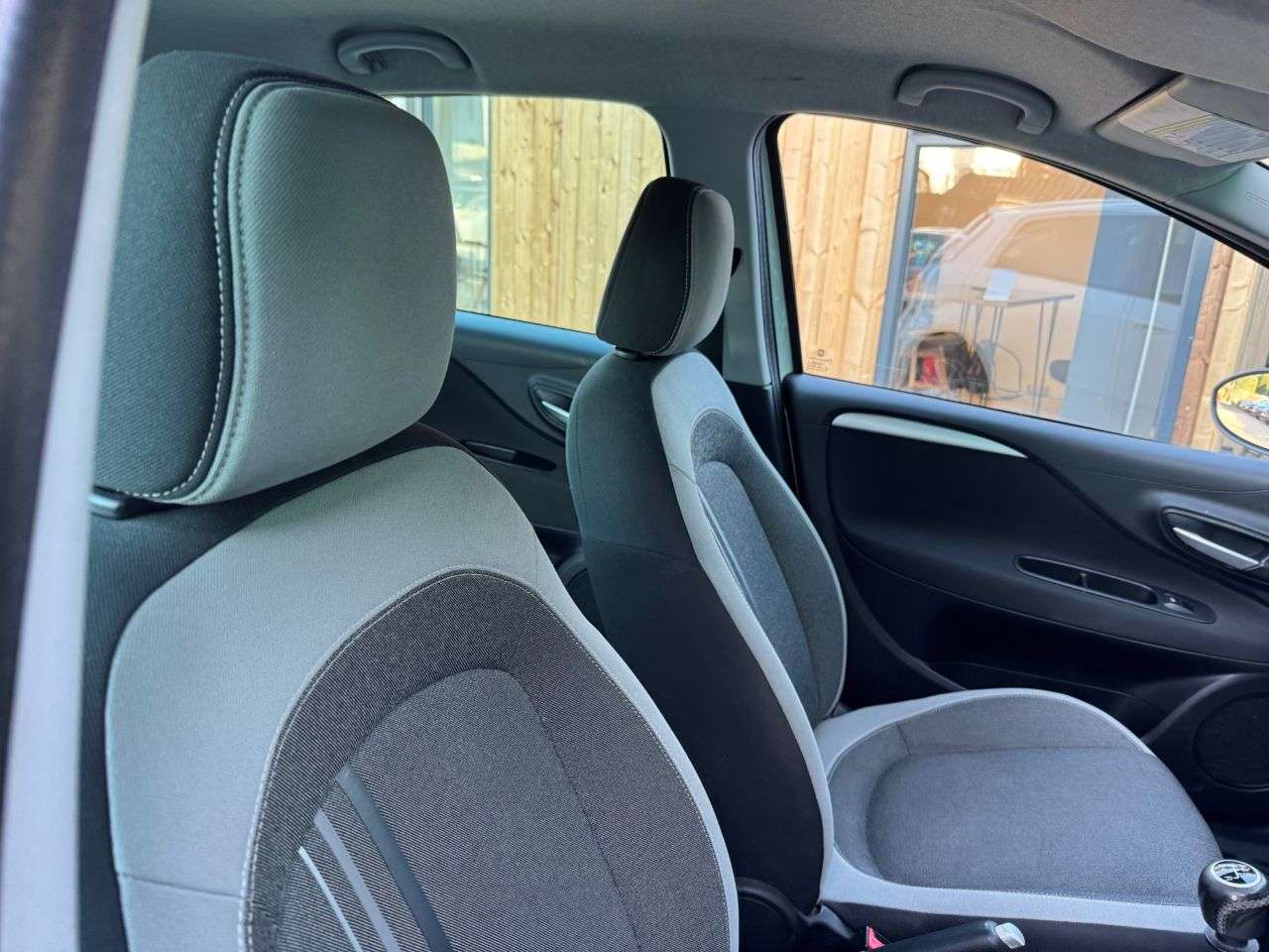 2012 FIAT PUNTO 2012 FIAT PUNTO