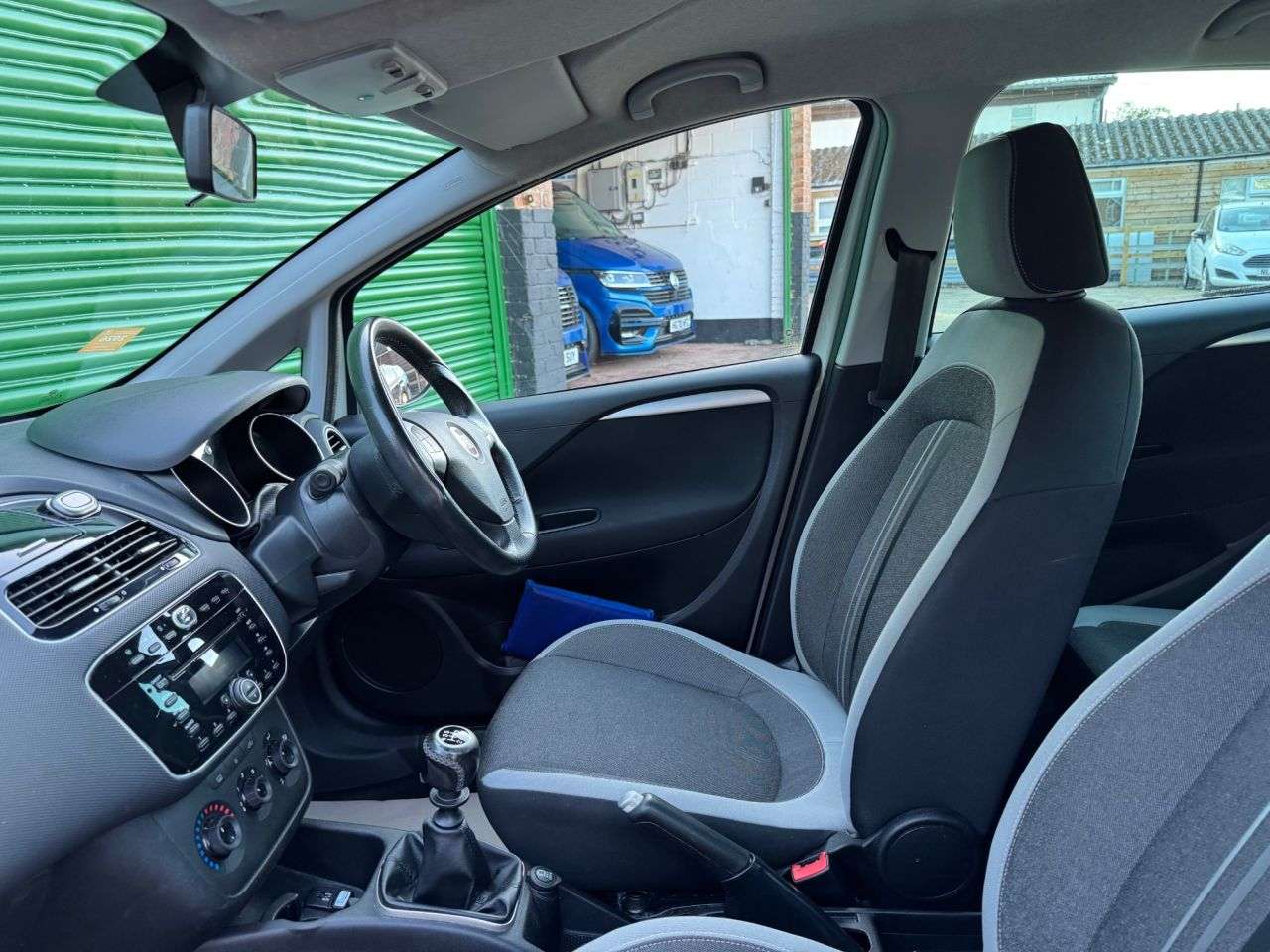 2012 FIAT PUNTO 2012 FIAT PUNTO