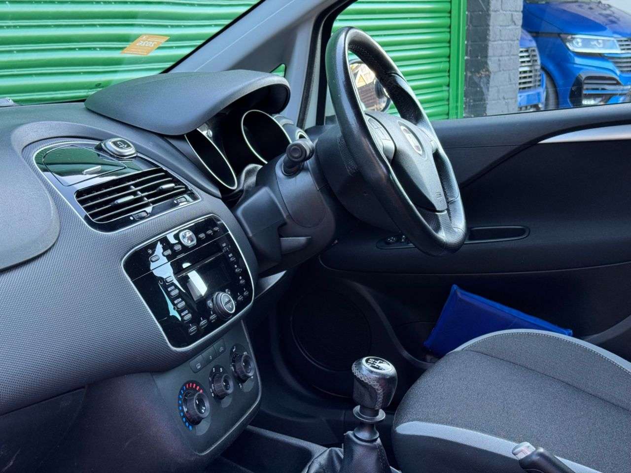 2012 FIAT PUNTO 2012 FIAT PUNTO