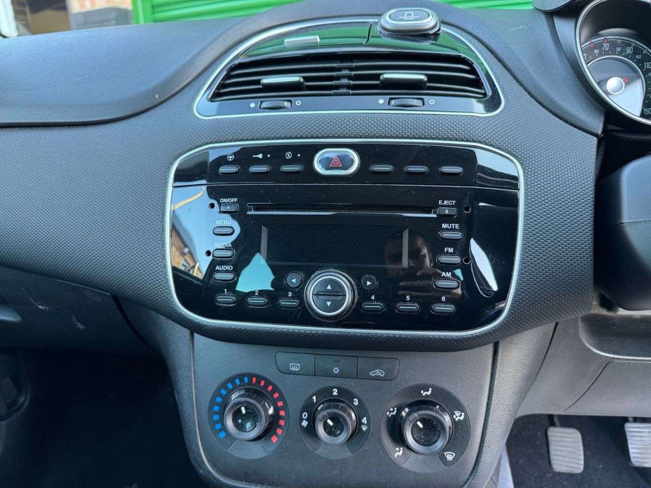 2012 FIAT PUNTO 2012 FIAT PUNTO