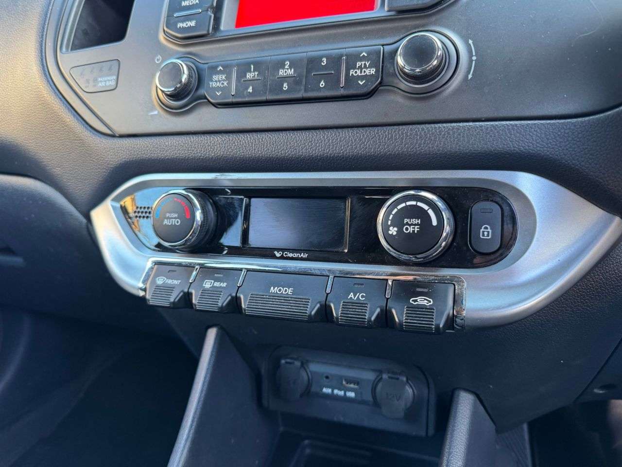 2014 KIA RIO 2014 KIA RIO