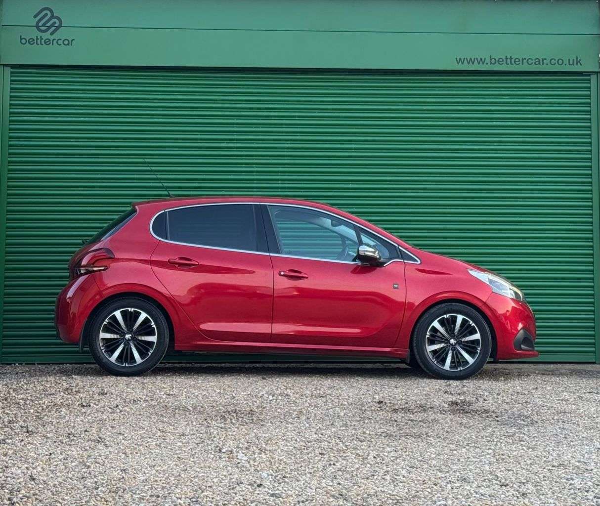 A 2018 PEUGEOT 208 1.2 PureTech Tech Edition Hatchback 5dr Petrol Manual Euro 6 (s/s) (82 ps) A 2018 PEUGEOT 208 1.2 PureTech Tech Edition Hatchback 5dr Petrol Manual Euro 6 (s/s) (82 ps)