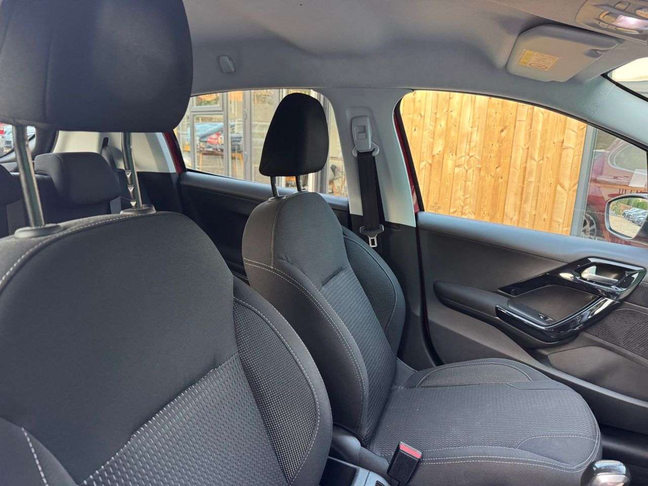 2018 PEUGEOT 208 2018 PEUGEOT 208