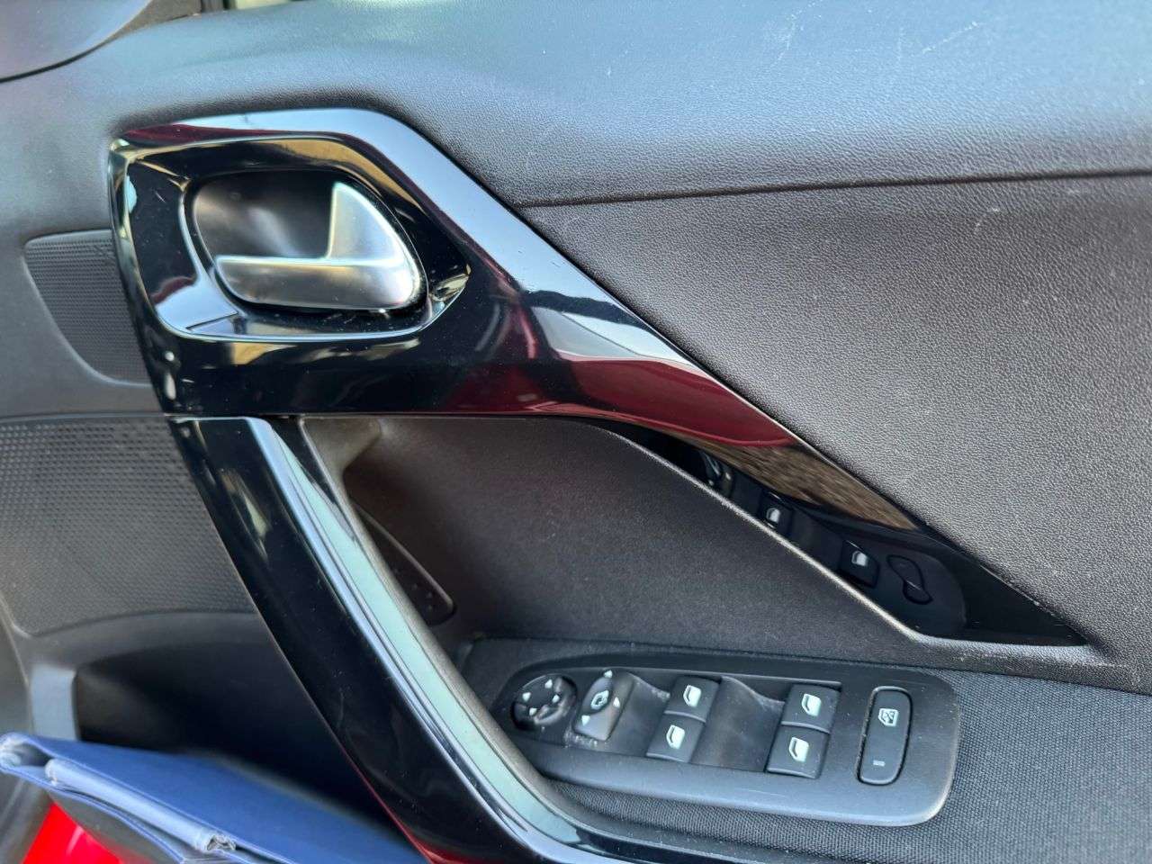 2018 PEUGEOT 208 2018 PEUGEOT 208