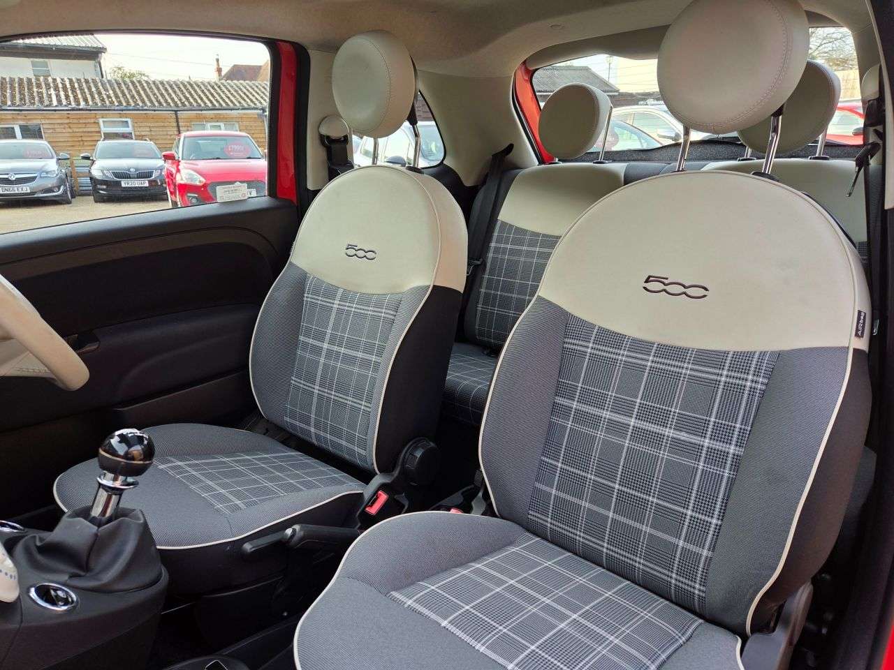 2018 FIAT 500 2018 FIAT 500