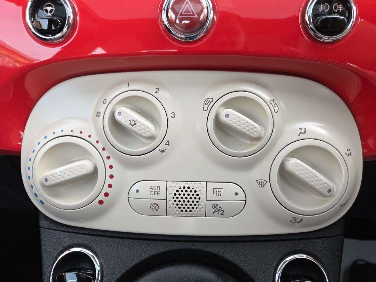 2018 FIAT 500 2018 FIAT 500