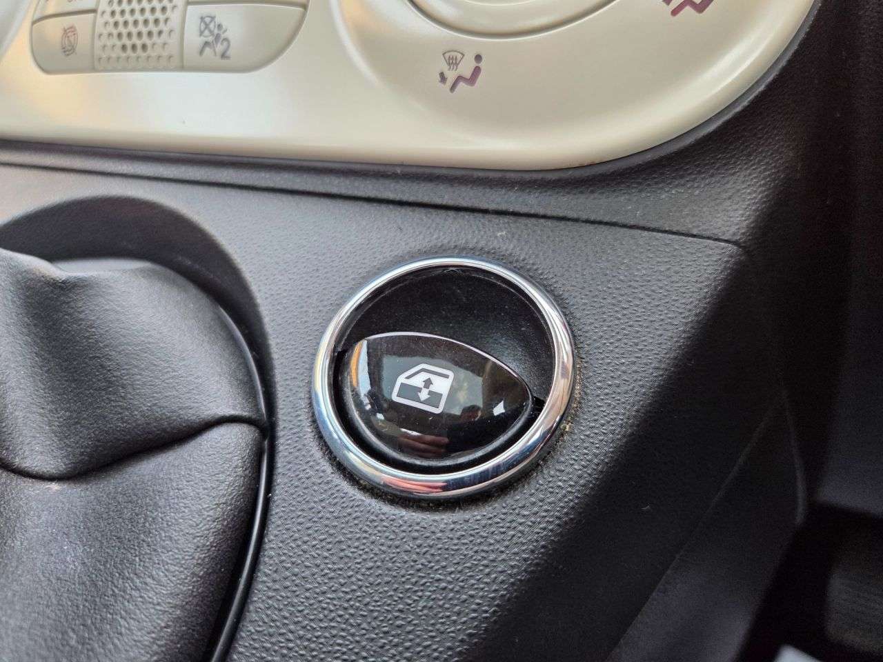 2018 FIAT 500 2018 FIAT 500