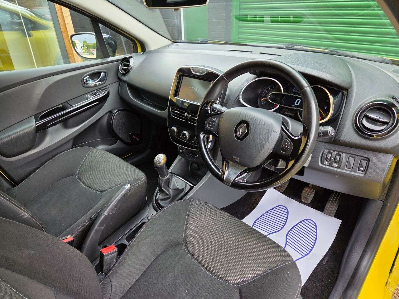 2013 RENAULT CLIO 2013 RENAULT CLIO
