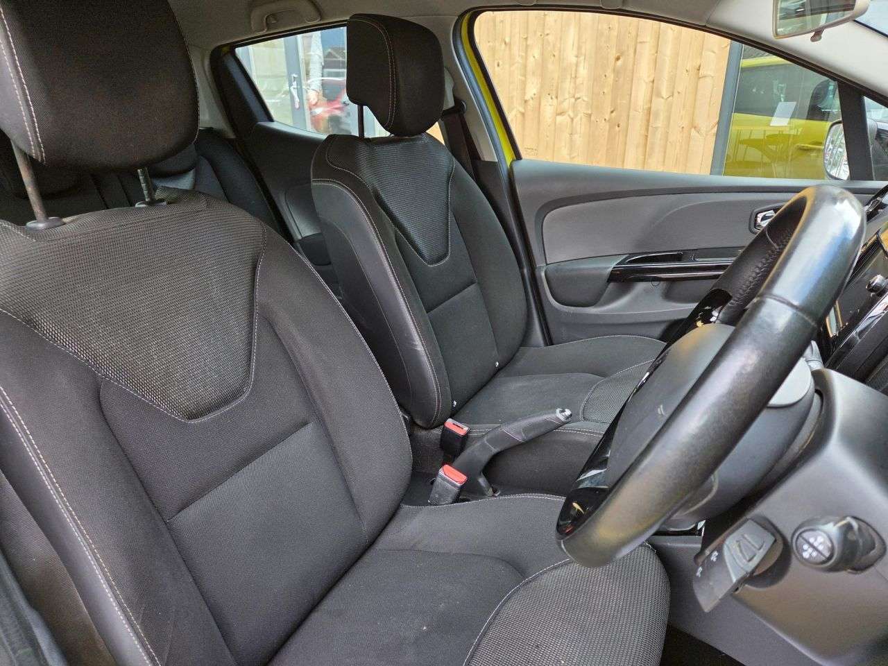 2013 RENAULT CLIO 2013 RENAULT CLIO