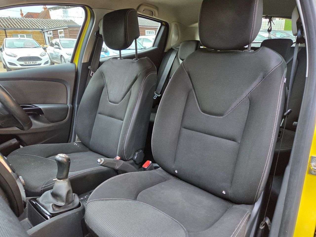 2013 RENAULT CLIO 2013 RENAULT CLIO