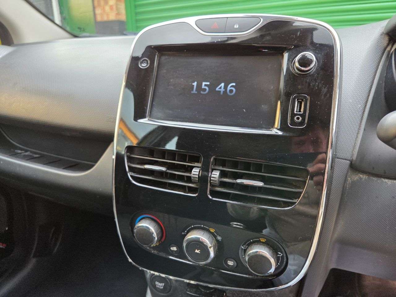 2013 RENAULT CLIO 2013 RENAULT CLIO