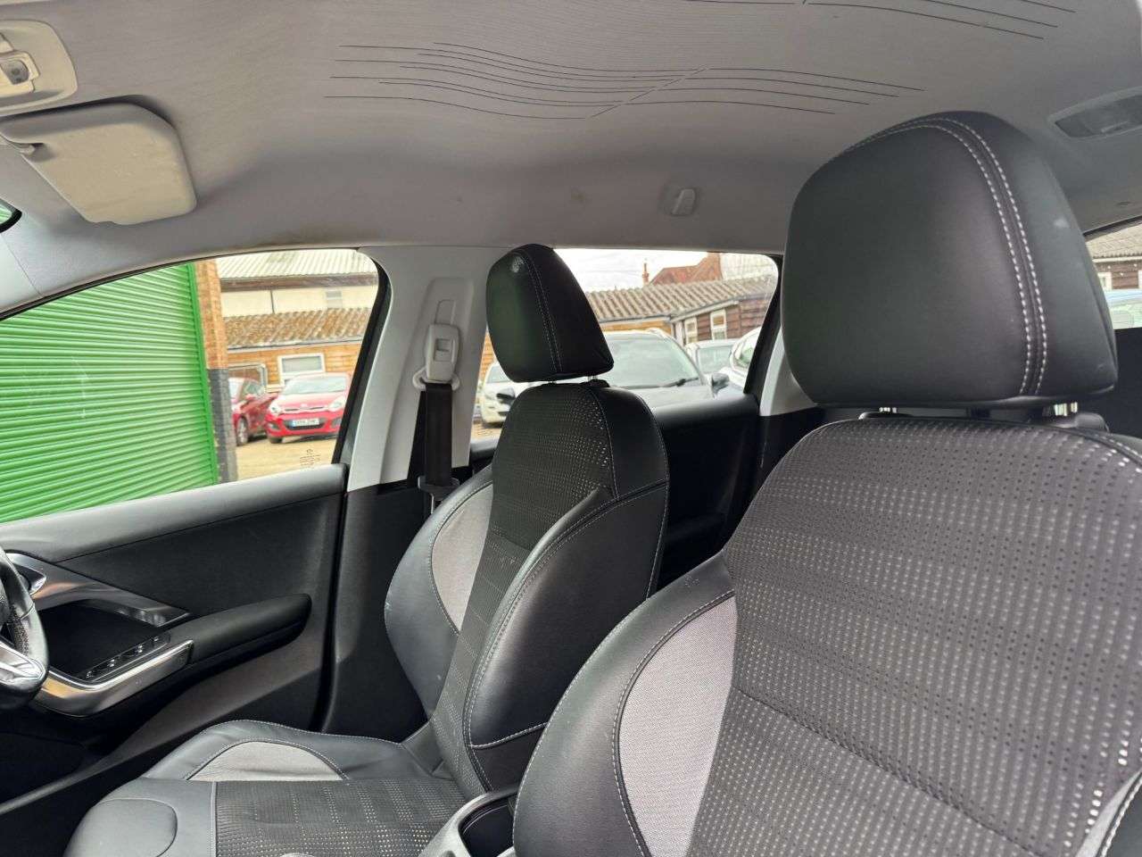 2016 PEUGEOT 2008 2016 PEUGEOT 2008