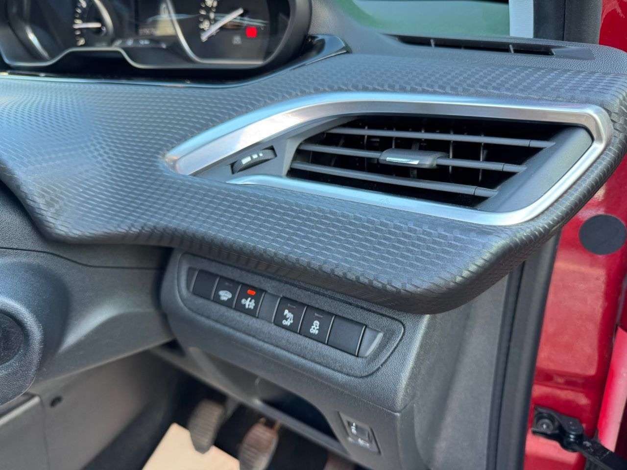 2017 PEUGEOT 2008 2017 PEUGEOT 2008