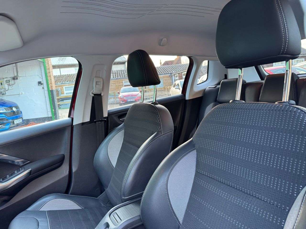 2017 PEUGEOT 2008 2017 PEUGEOT 2008