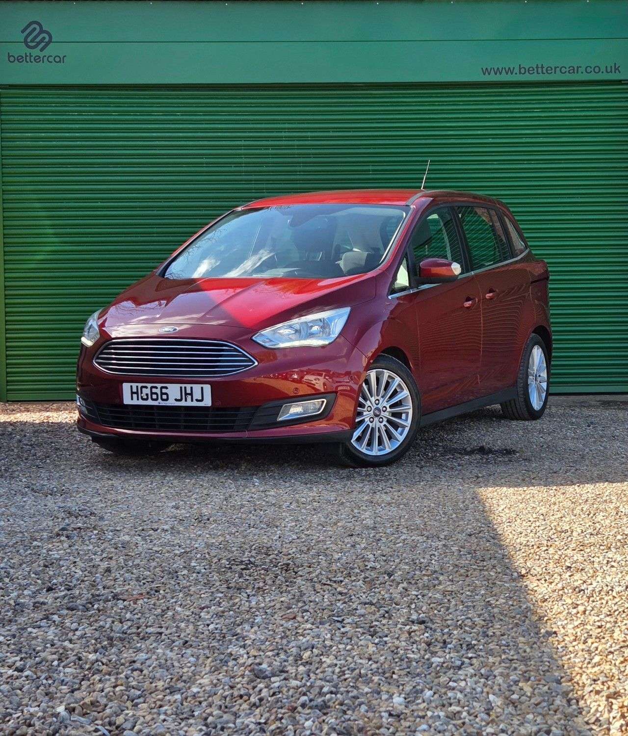 A 2016 FORD GRAND C-MAX 1.5 TDCi Titanium MPV 5dr Diesel Manual Euro 6 (s/s) (120 ps) Low Mileage E A 2016 FORD GRAND C-MAX 1.5 TDCi Titanium MPV 5dr Diesel Manual Euro 6 (s/s) (120 ps) Low Mileage E