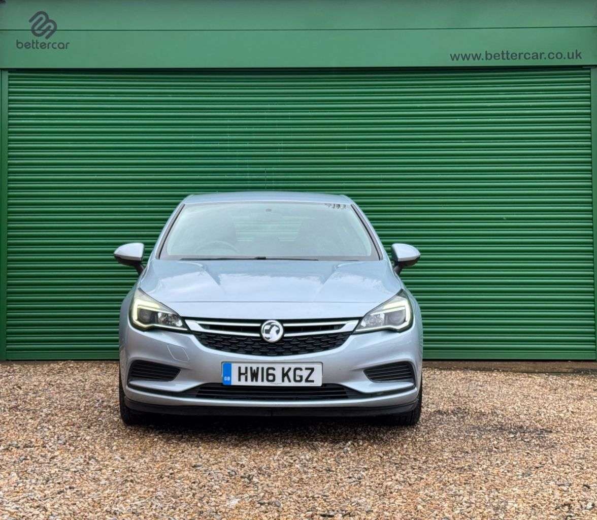 A 2016 VAUXHALL ASTRA 1.4i Turbo Energy Hatchback 5dr Petrol Manual Euro 6 (125 ps) ONE OWNER FRO A 2016 VAUXHALL ASTRA 1.4i Turbo Energy Hatchback 5dr Petrol Manual Euro 6 (125 ps) ONE OWNER FRO