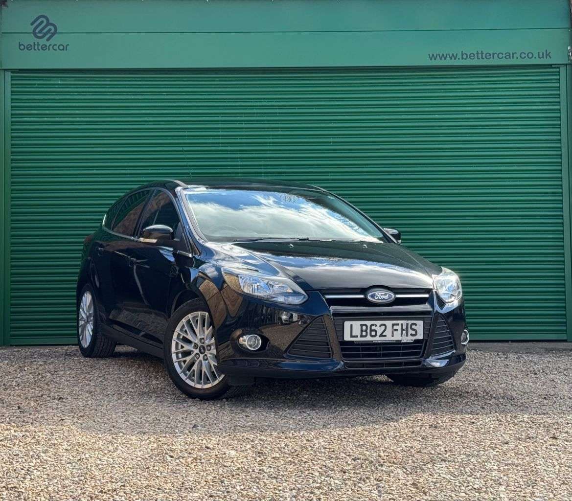 A 2012 FORD FOCUS 1.0T EcoBoost Zetec Hatchback 5dr Petrol Manual Euro 5 (s/s) (100 ps) DECEM A 2012 FORD FOCUS 1.0T EcoBoost Zetec Hatchback 5dr Petrol Manual Euro 5 (s/s) (100 ps) DECEM