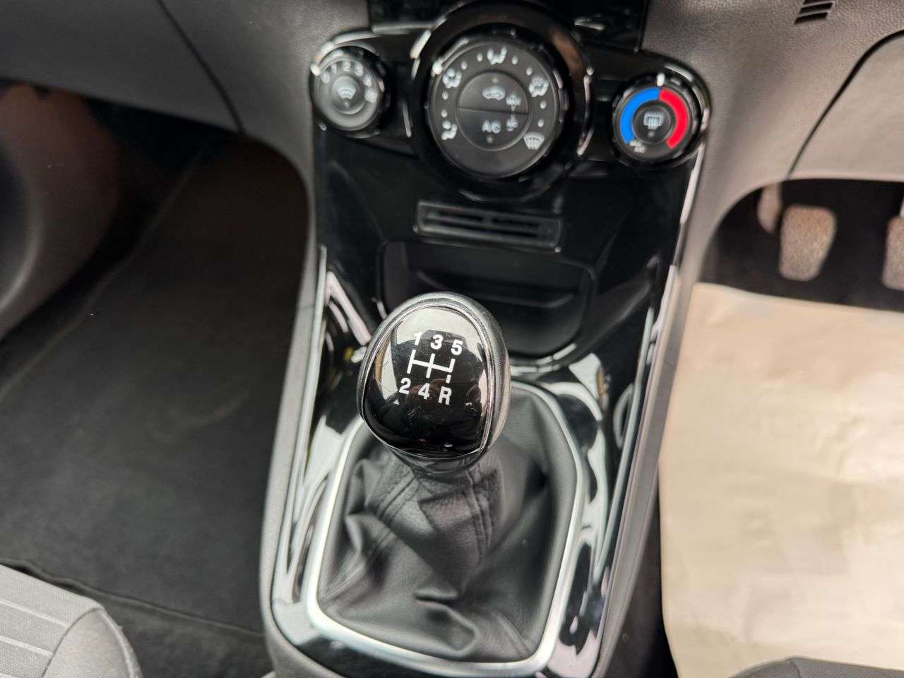 2016 FORD FIESTA 2016 FORD FIESTA